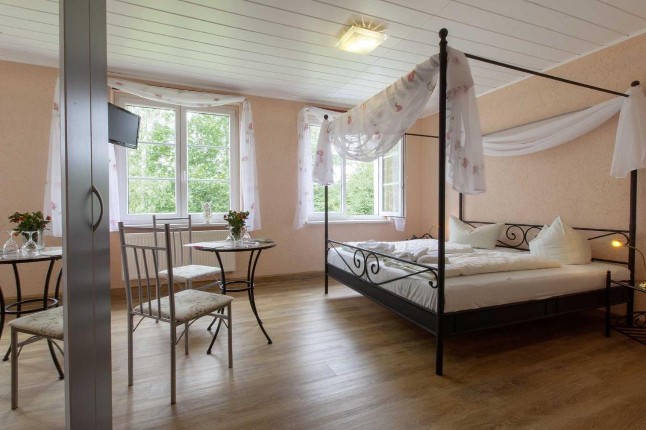 Kräuterbaude Hotel Saupsdorf Buitenkant foto